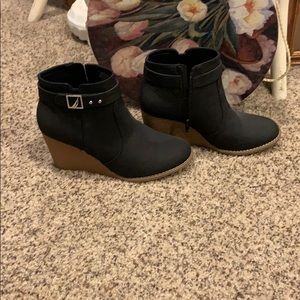 Ankle wedges!